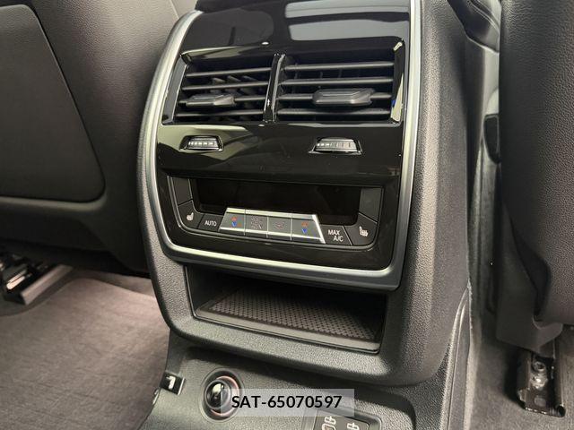 Bmw X7 2023-07 8098356-24