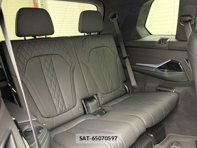 Bmw X7 2023-07 8098356-25