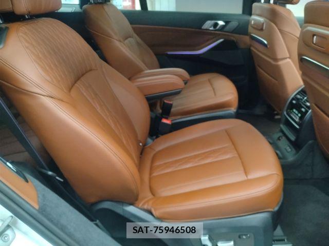Bmw X7 2026-03 8098354-17