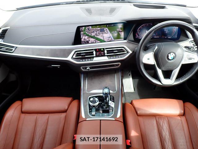 Bmw X7 2022-07 8365007-1