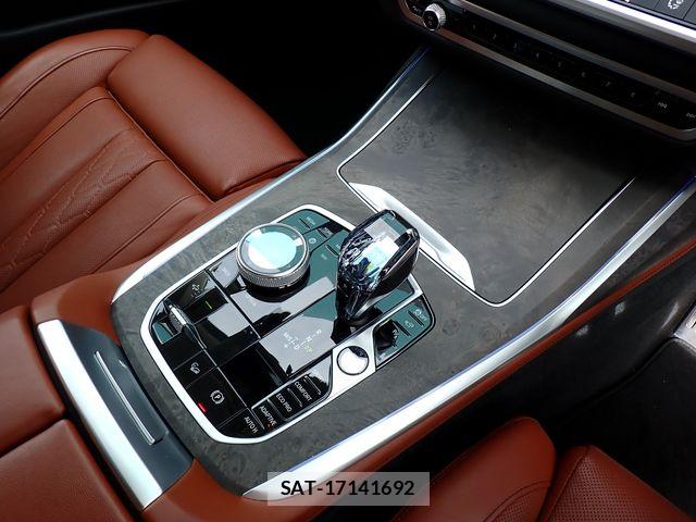 Bmw X7 2022-07 8365007-19