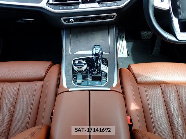 Bmw X7 2022-07 8365007-20