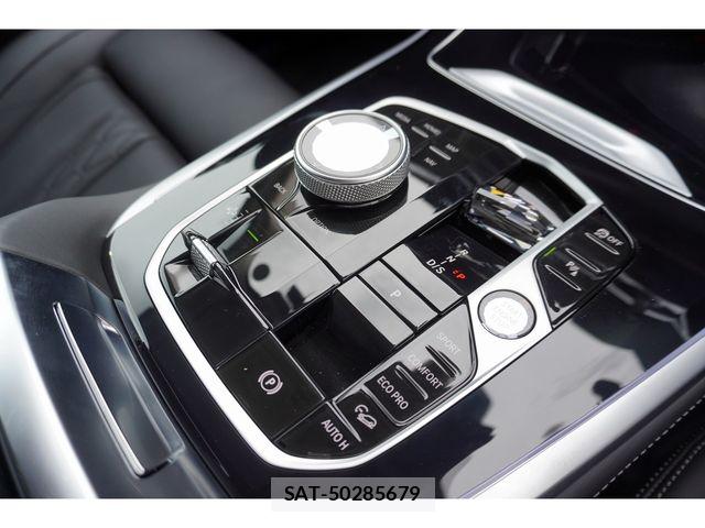 Bmw X7 2026-04 8779663-10