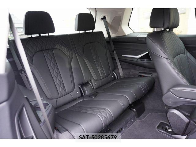 Bmw X7 2026-04 8779663-15
