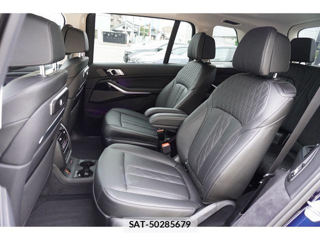 Bmw X7 2026-04 8779663-21