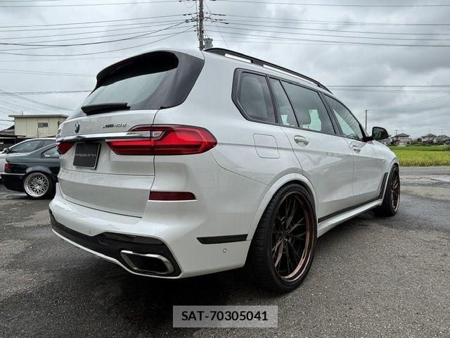 Bmw X7 2021-08 8828114-10