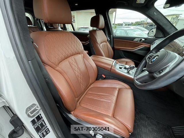 Bmw X7 2021-08 8828114-14