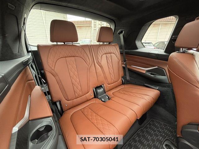 Bmw X7 2021-08 8828114-18
