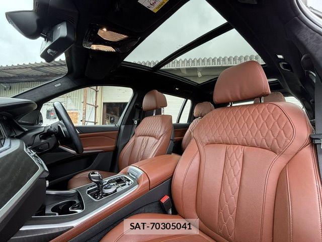 Bmw X7 2021-08 8828114-22