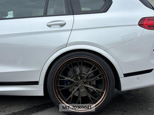 Bmw X7 2021-08 8828114-6