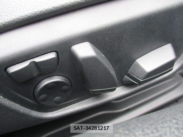 Bmw Z4 2025-10 7615329-24