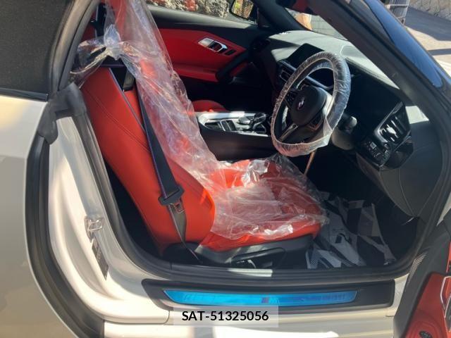 Bmw Z4 2020-10 8354047-12