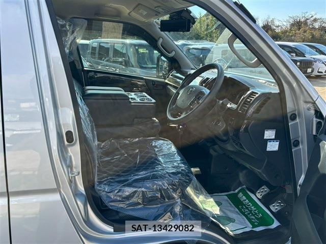 Mazda BONGO BRAWNY VAN 2023-10 2098801-13