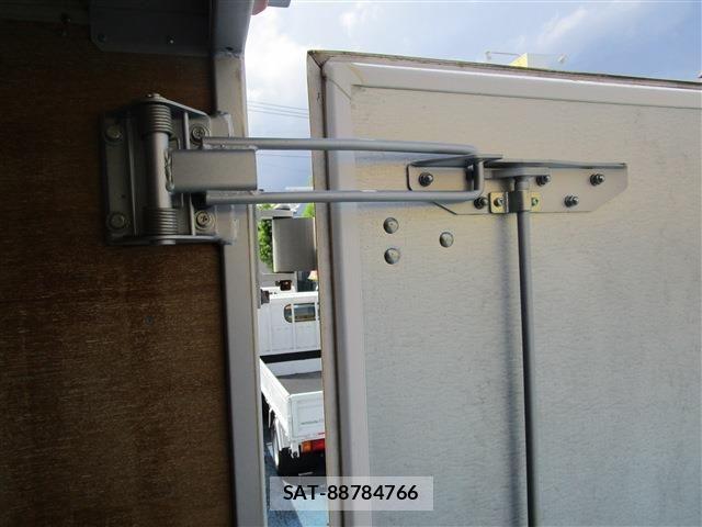 Mazda BONGO TRUCK 2016-07 1300966-28
