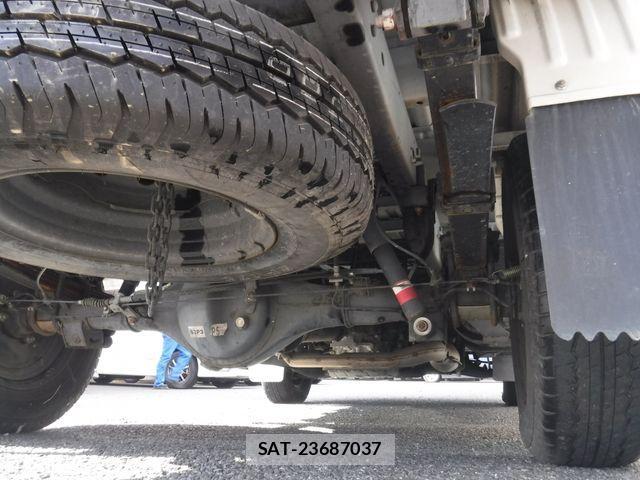 Mazda BONGO TRUCK 2017-08 2828003-12