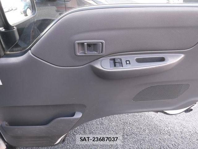 Mazda BONGO TRUCK 2017-08 2828003-18