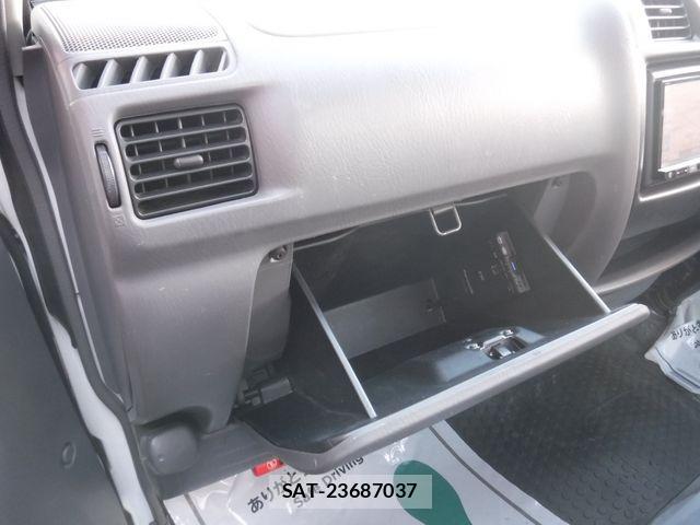 Mazda BONGO TRUCK 2017-08 2828003-23