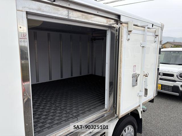 Mazda BONGO TRUCK 2019-04 7391552-17