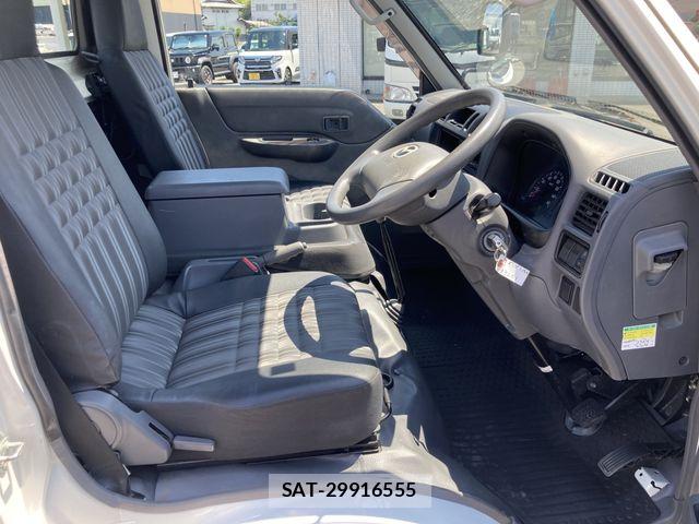 Mazda BONGO TRUCK 2017-11 8073140-2