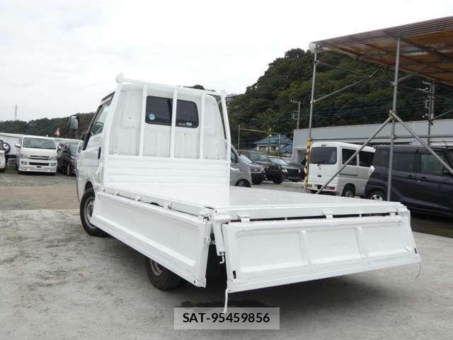 Mazda BONGO TRUCK 2004-03 3662444-7