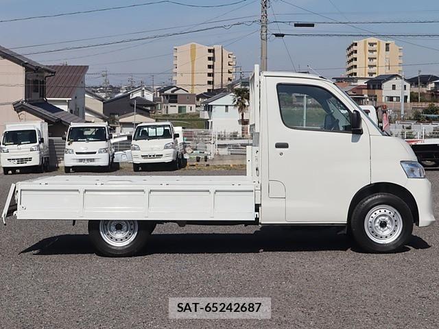 Mazda BONGO TRUCK 2023-09 5860866-9