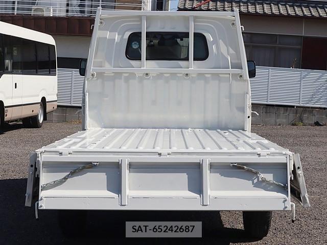 Mazda BONGO TRUCK 2023-09 5860866-11
