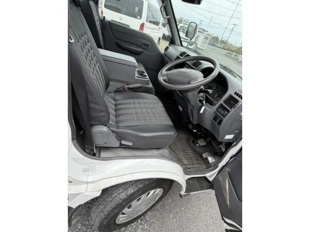 Mazda BONGO TRUCK 2017-01 7199478-9