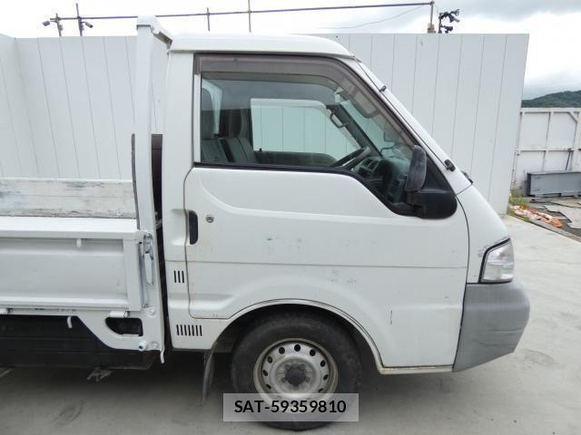 Mazda BONGO TRUCK 2005-01 7215629-16