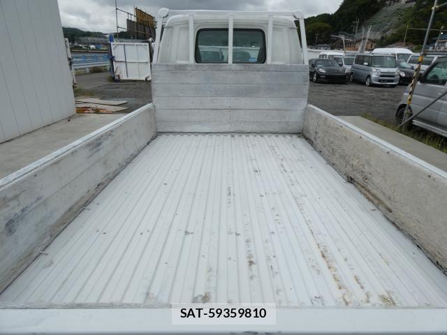 Mazda BONGO TRUCK 2005-01 7215629-18