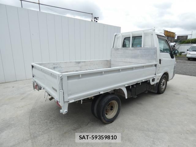 Mazda BONGO TRUCK 2005-01 7215629-4