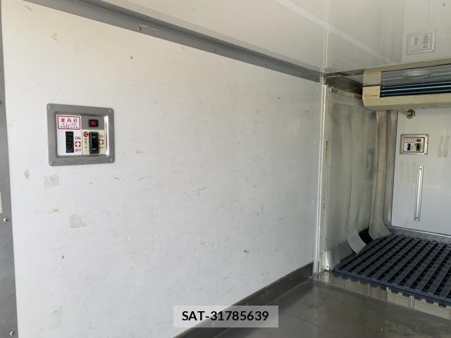 Mazda BONGO TRUCK 2018-09 7215632-11