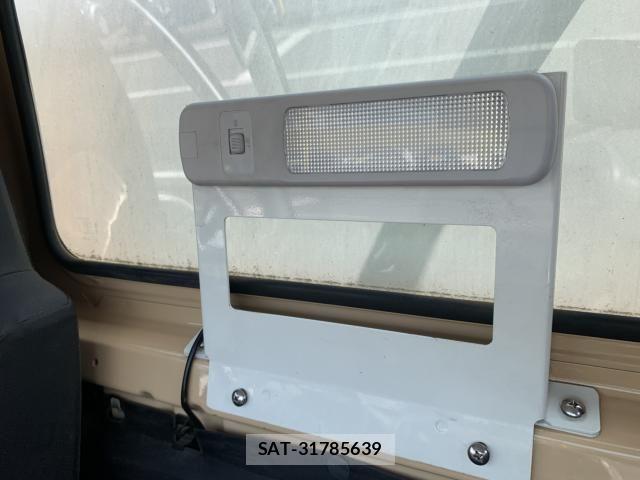 Mazda BONGO TRUCK 2018-09 7215632-26