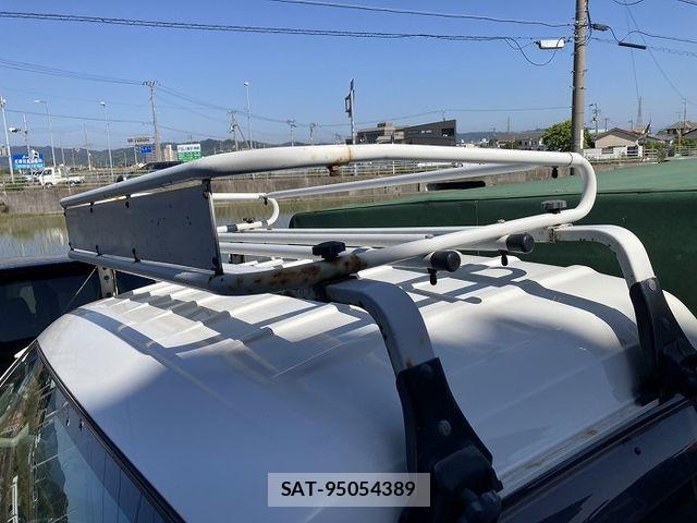 Mazda BONGO TRUCK 2009-08 7215633-7
