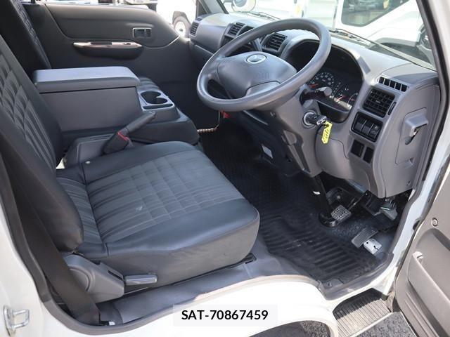Mazda BONGO TRUCK 2019-04 8523850-27