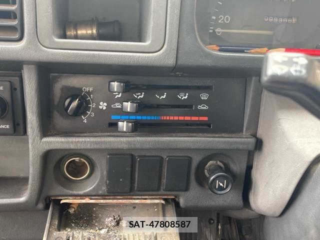 Mazda BONGO TRUCK 1998-10 8828126-9