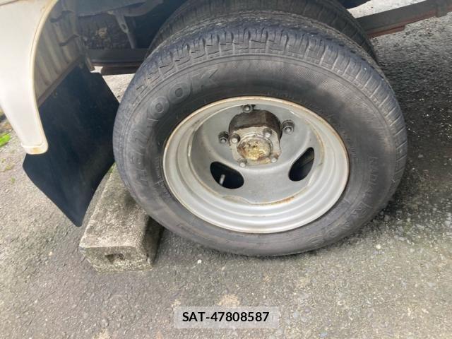 Mazda BONGO TRUCK 1998-10 8828126-8