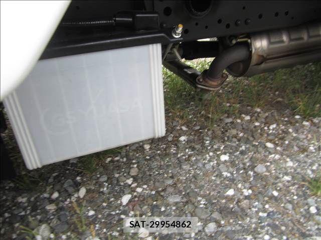 Mazda BONGO TRUCK 2012-09 8848384-5