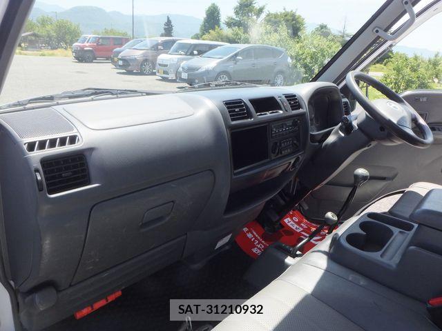 Mazda BONGO TRUCK 2013-10 7215635-12