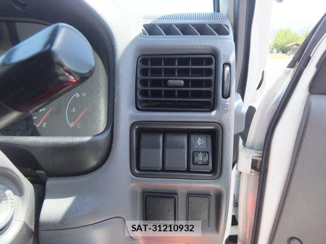 Mazda BONGO TRUCK 2013-10 7215635-19