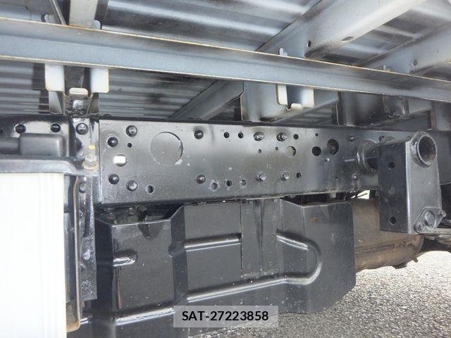 Mazda BONGO TRUCK 2018-05 7215636-24