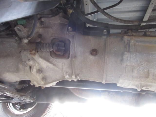 Mazda BONGO TRUCK 2011-09 7306649-23