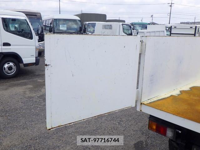Mazda BONGO TRUCK 2018-05 8229101-9