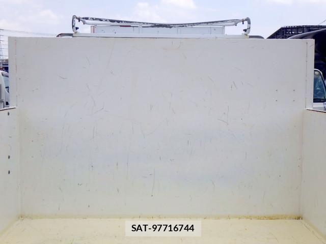 Mazda BONGO TRUCK 2018-05 8229101-10