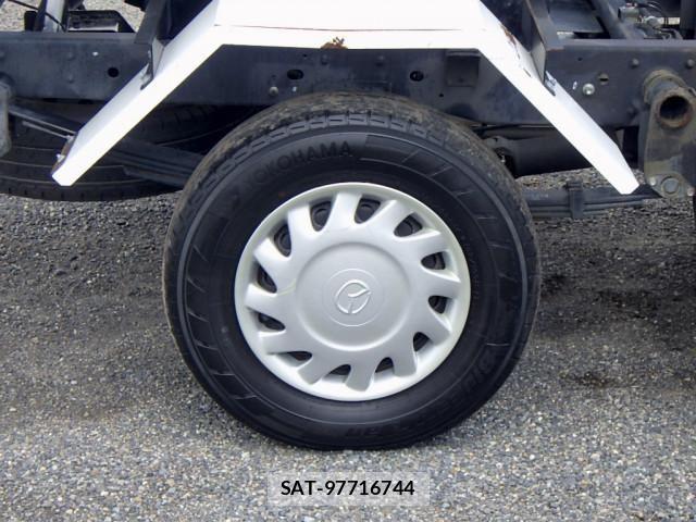 Mazda BONGO TRUCK 2018-05 8229101-19
