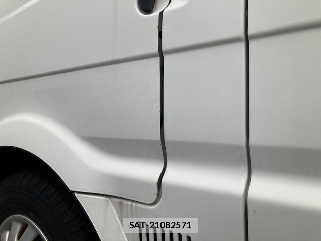 Mazda BONGO VAN 2017-09 1184378-16