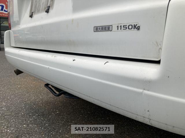 Mazda BONGO VAN 2017-09 1184378-18