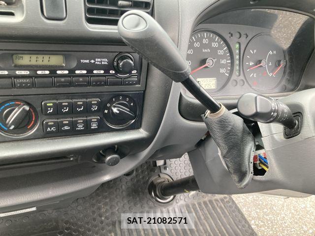 Mazda BONGO VAN 2017-09 1184378-6