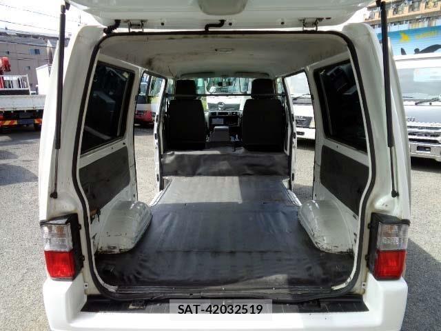 Mazda BONGO VAN 2017-03 1264294-13