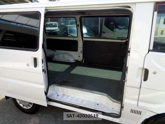 Mazda BONGO VAN 2017-03 1264294-14