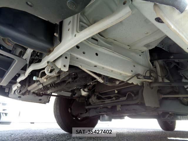 Mazda BONGO VAN 2019-08 1353579-13